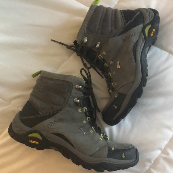 teva ahnu boots